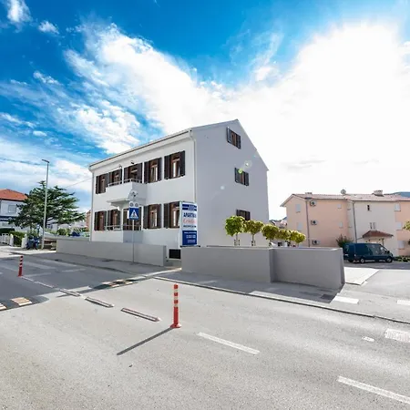 Apartman Crnekovic Iii