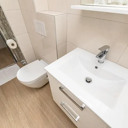 Crnekovic Iii Apartament *