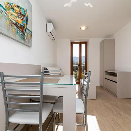 Apartman Crnekovic Iii *