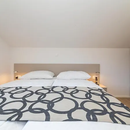 Apartament Crnekovic Iii