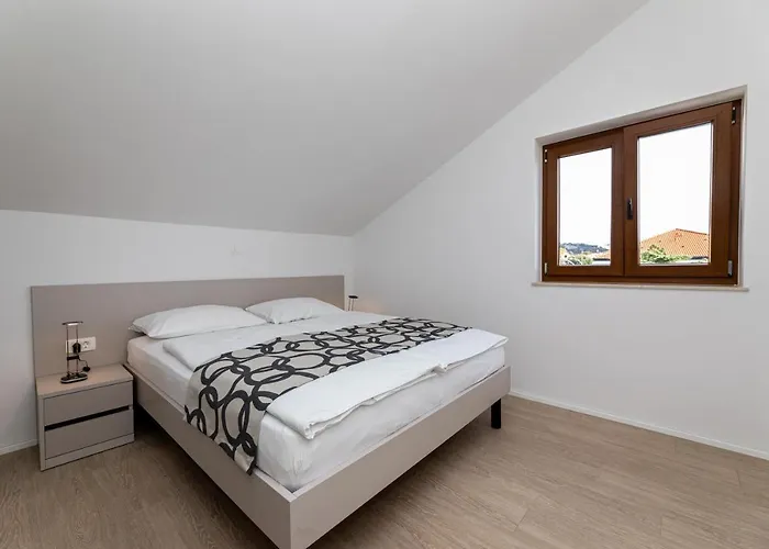 Apartment Crnekovic Iii *