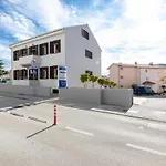 Crnekovic Iii Apartament *