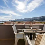 Crnekovic Iii Apartament *