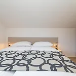 Apartament Crnekovic Iii
